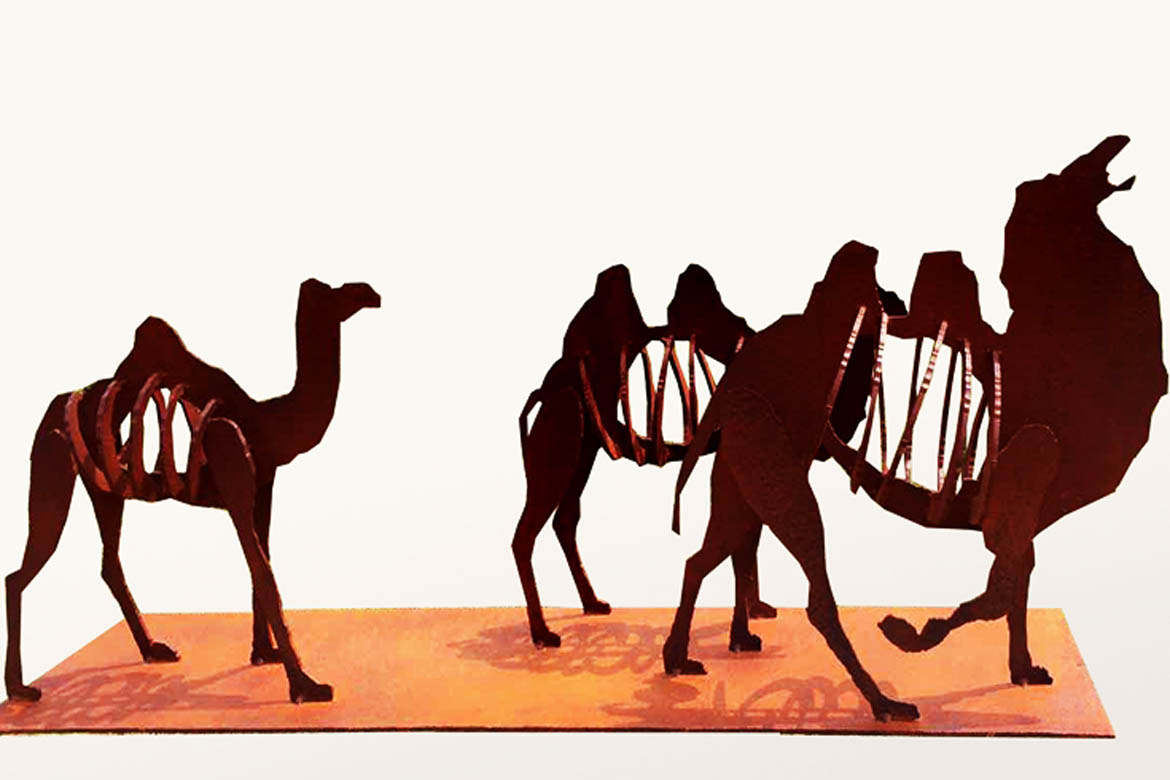西域往事骆驼不锈钢动物雕塑案例欣赏