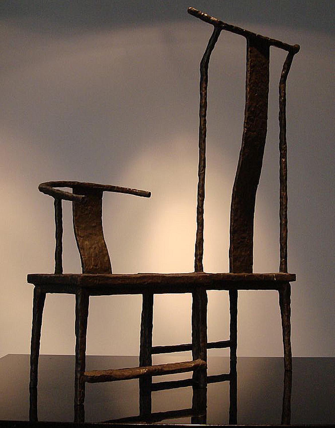 博仟ky开元官网创作的功能性铸铜雕塑设计椅子无灯光版效果