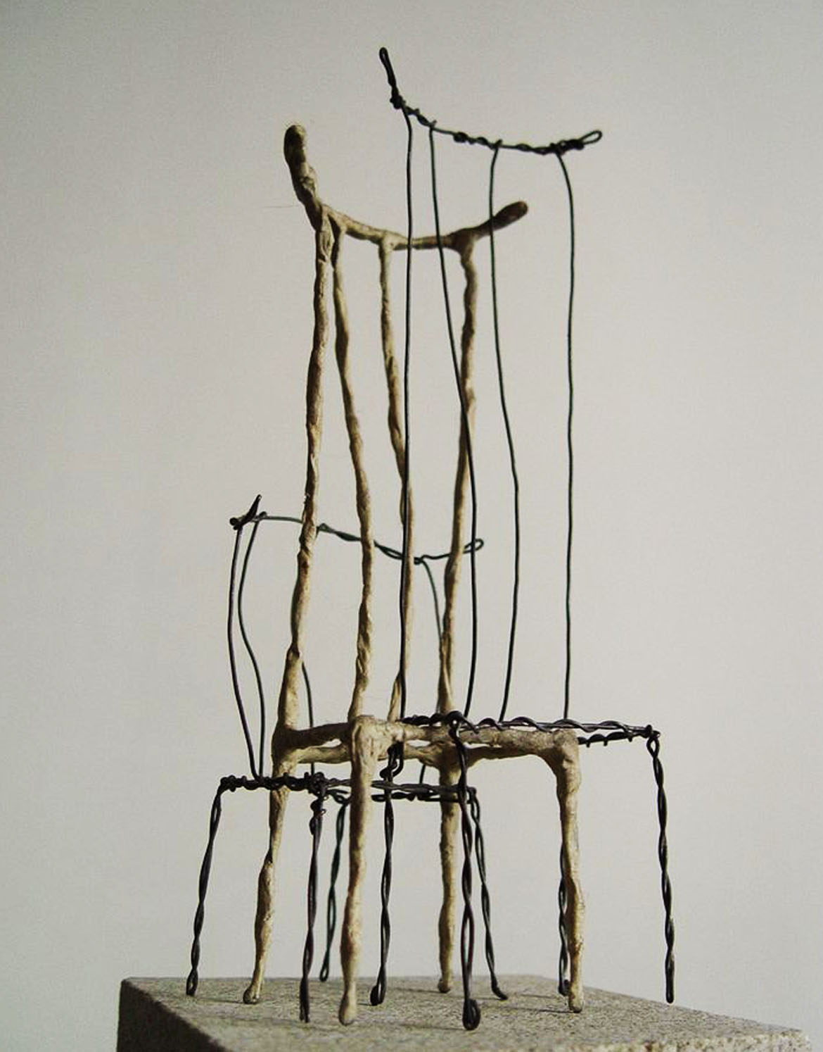 博仟ky开元官网创作的椅子创意雕塑制作