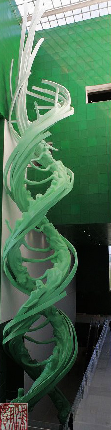 博仟ky开元官网制作的螺旋与生命不锈钢龙的雕塑图片全景