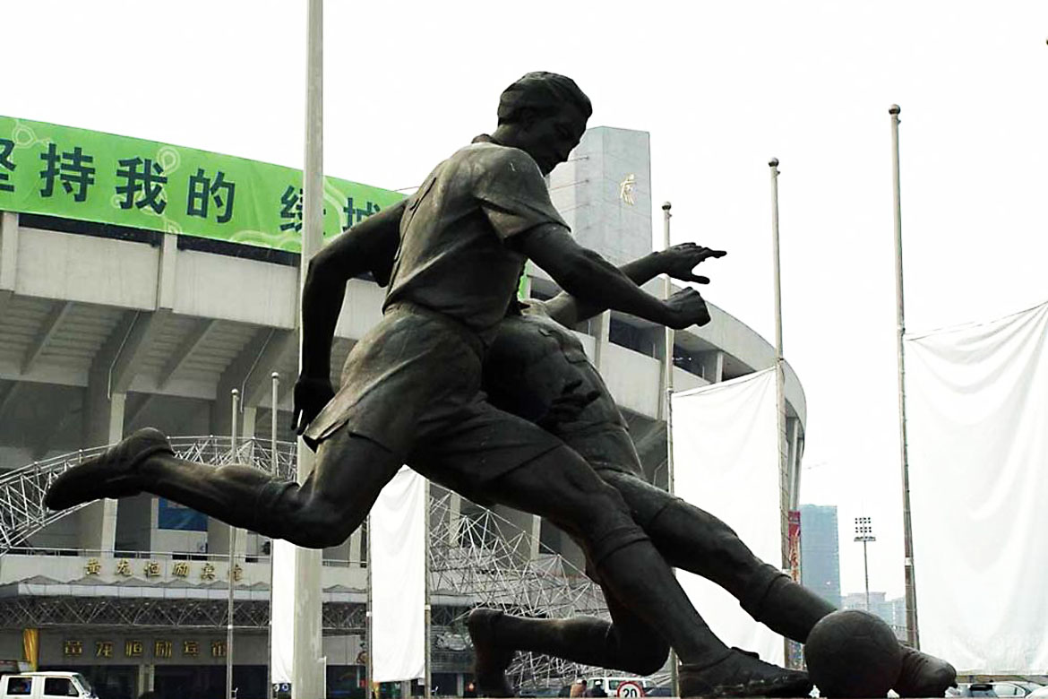 足球运动雕塑欣赏