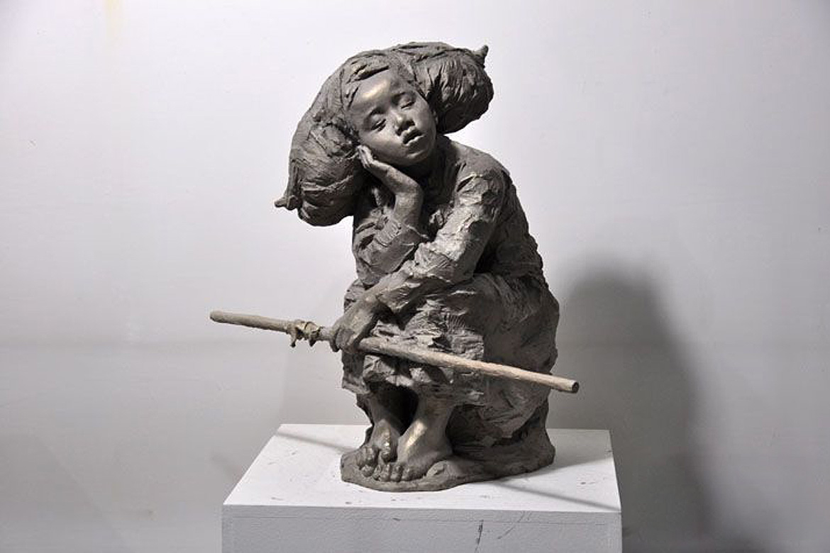 博仟ky开元官网吹笛子的女人铸铜雕塑欣赏