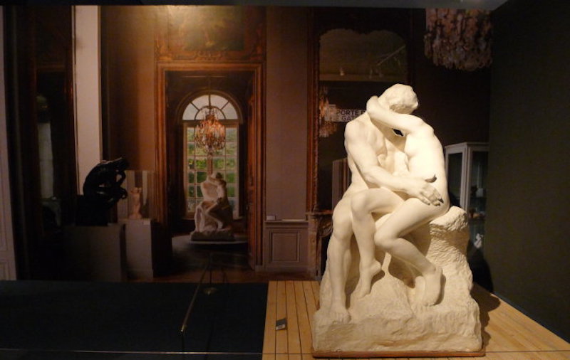 欧式裸体汉白玉写实情侣人物雕塑