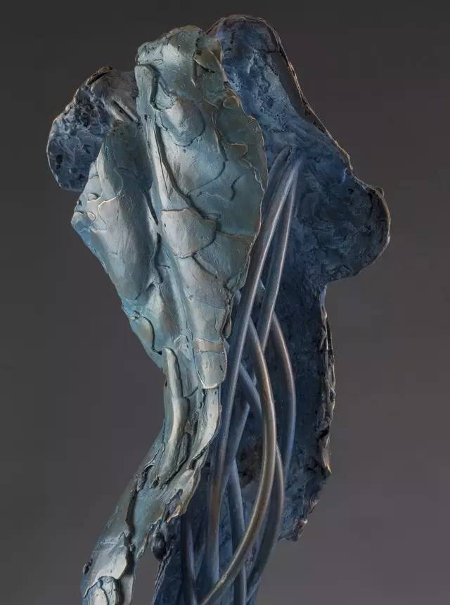 空壳人体现代人体雕塑图片