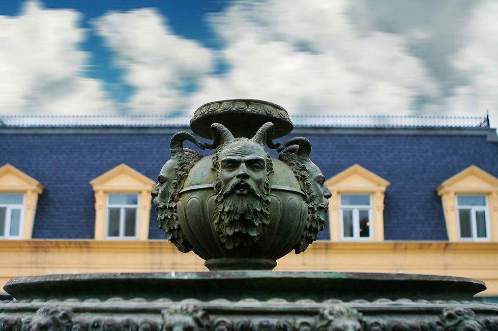 欧洲怪兽欧式景观喷泉雕塑图片