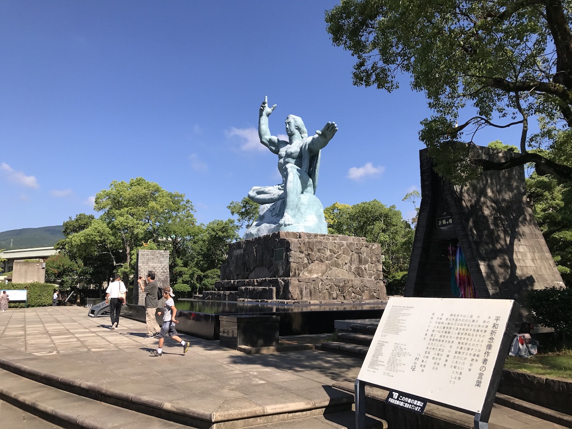 日本人物铜像欣赏